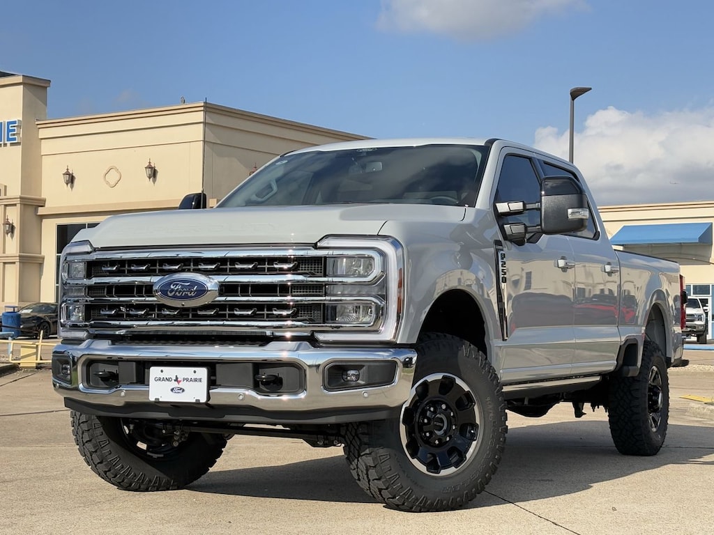 New 2026 Ford F-250 Lariat Truck Crew Cab
