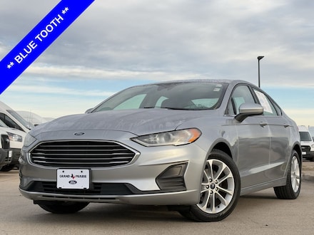 2020 Ford Fusion SE Sedan
