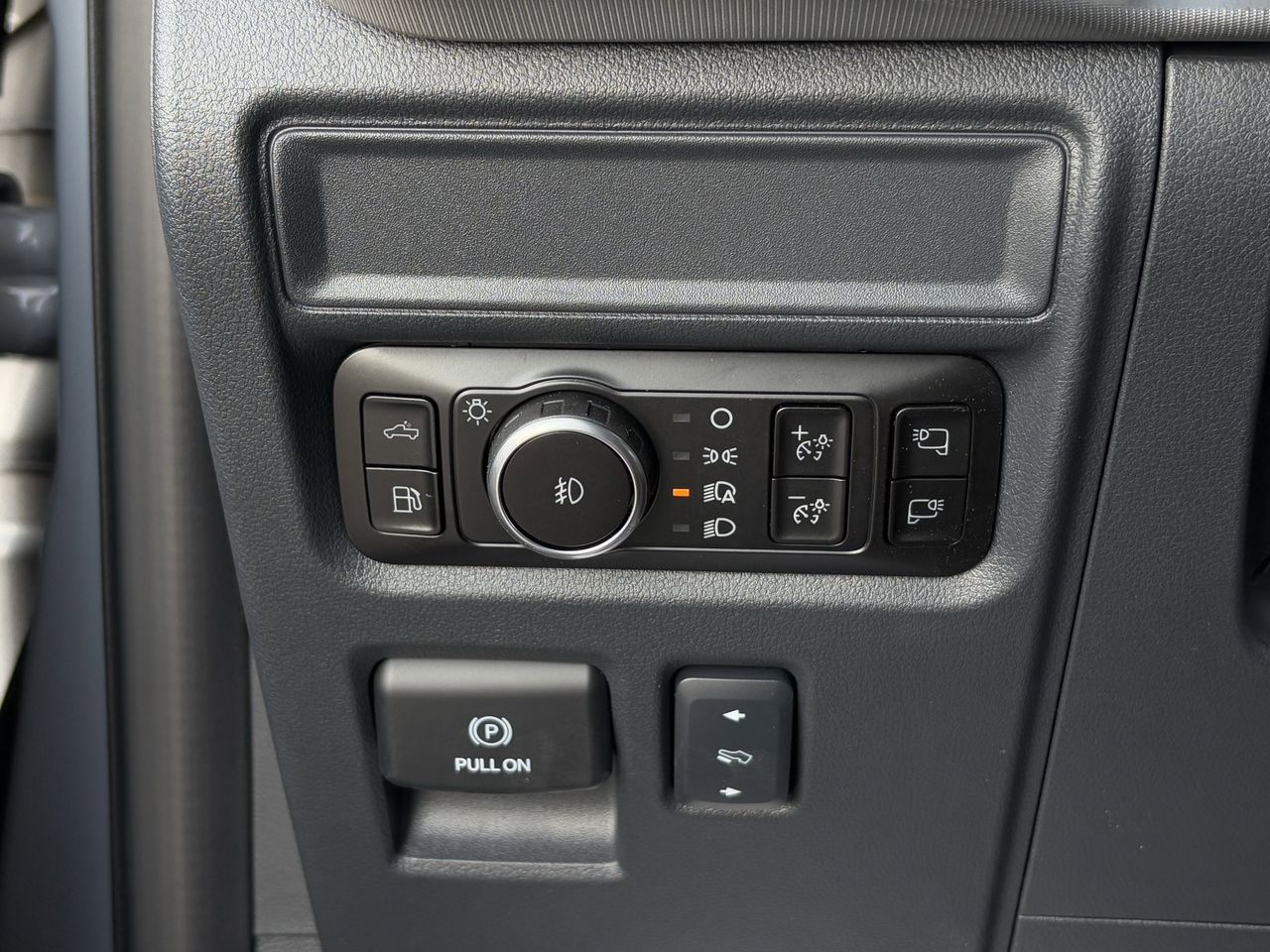 2025 Ford F-150 Lariat - Photo 25