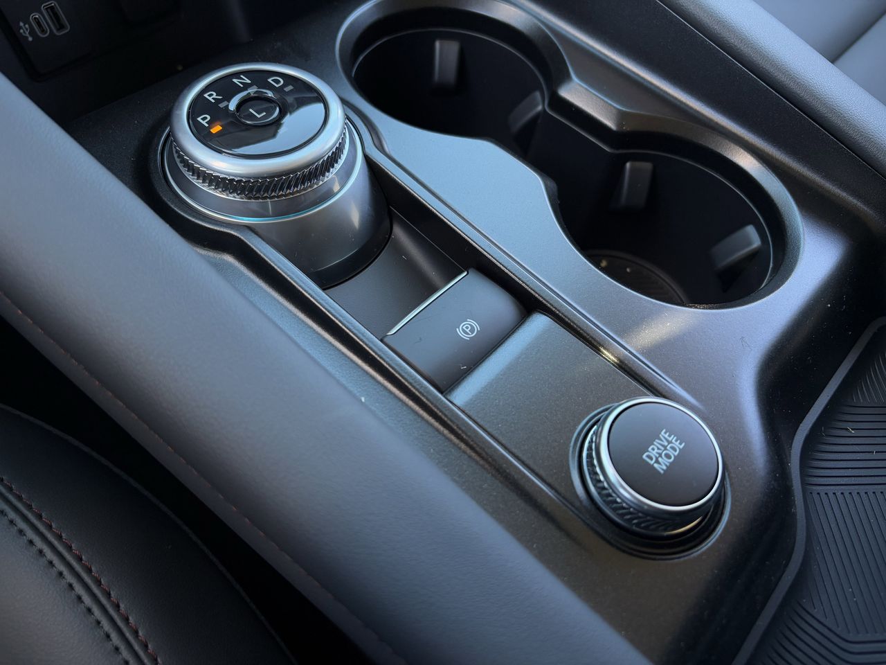 2026 Ford Explorer Active - Photo 17