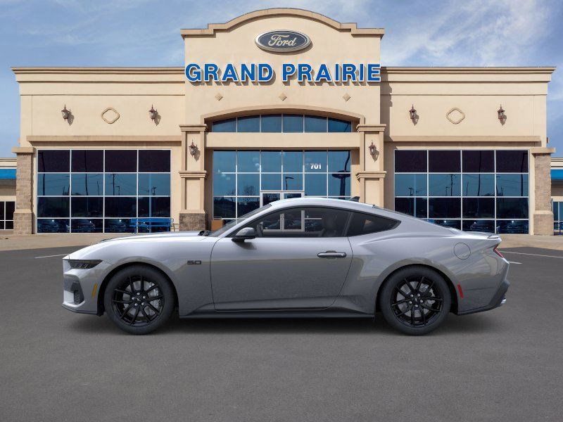 2025 Ford Mustang GT photo 2