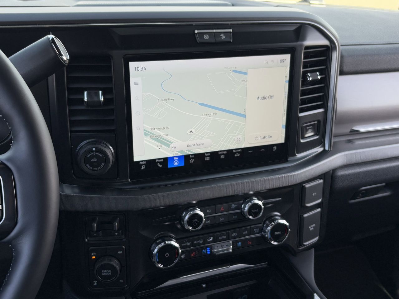 2026 Ford F-250 Super Duty Platinum - Photo 17