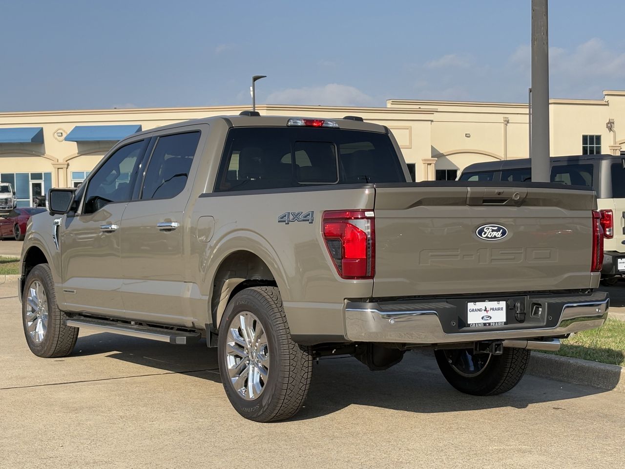 2025 Ford F-150 XLT photo 4