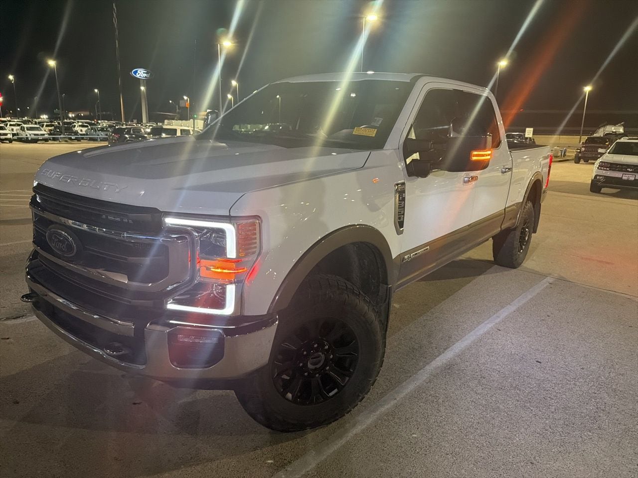 2022 Ford F-350 Super Duty King Ranch's photo