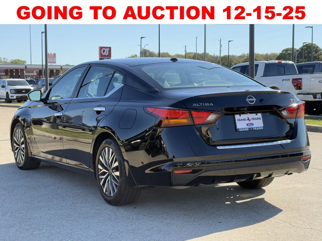 Used 2023 Nissan
