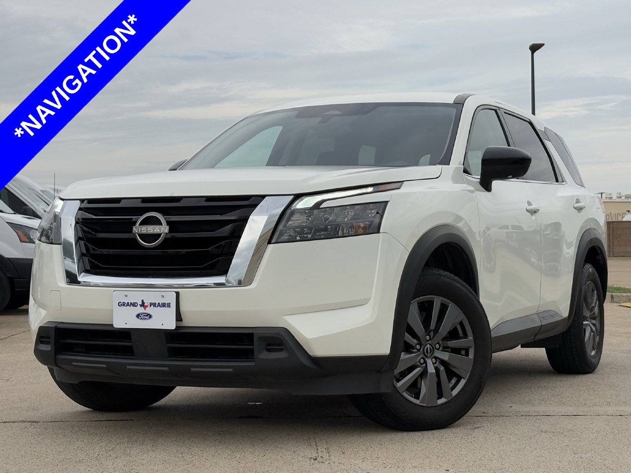 2024 Nissan Pathfinder S FWD