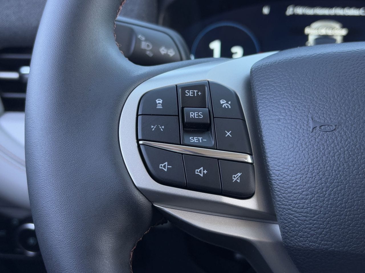 2026 Ford Explorer Active - Photo 14