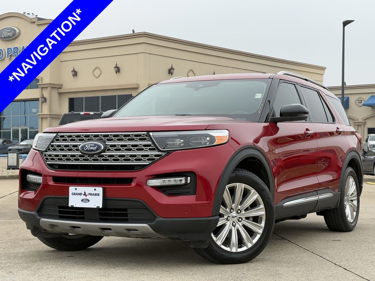 2023 Ford Explorer Limited's photo