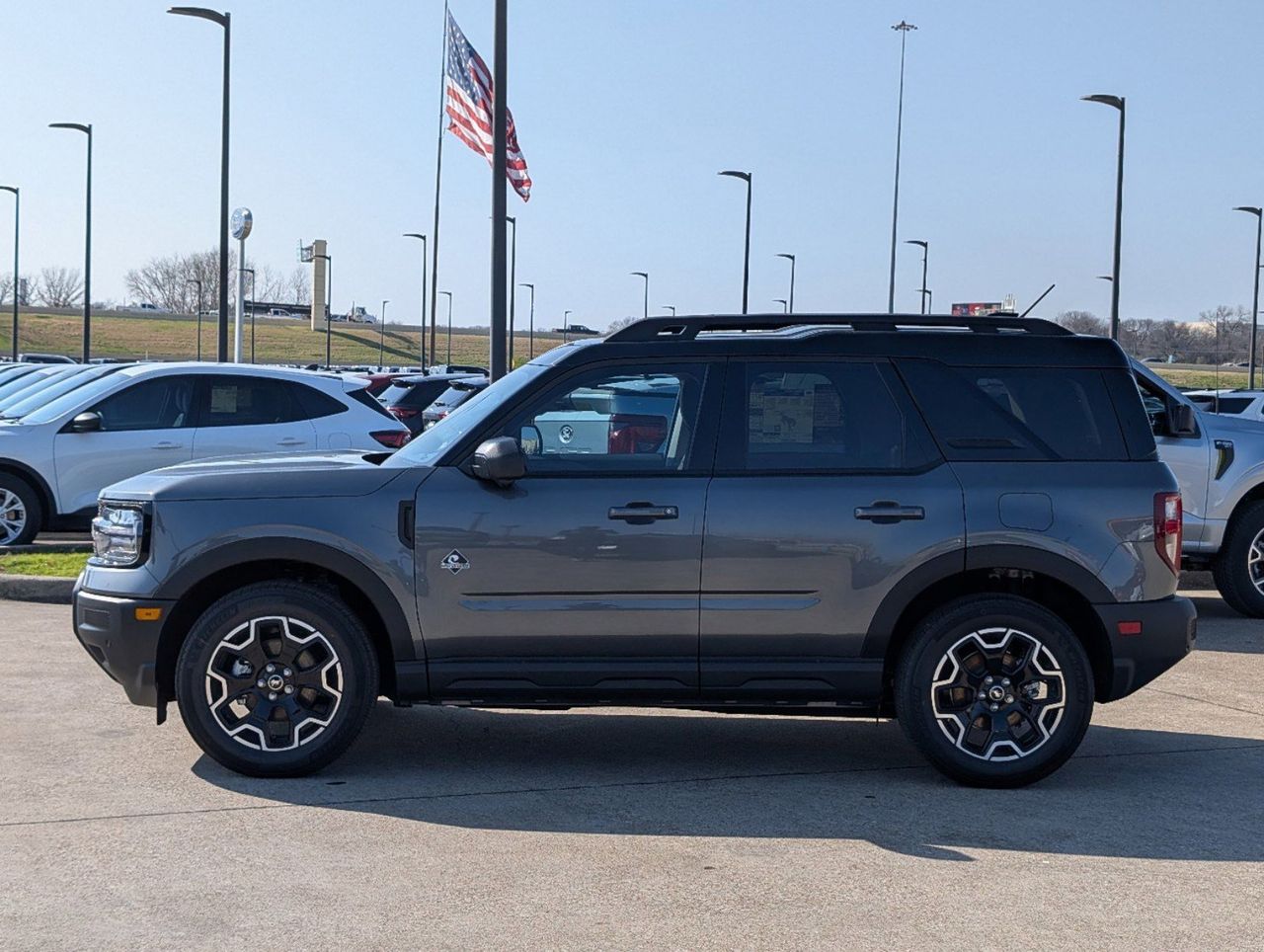2025 Ford Bronco Sport Outer Banks photo 3