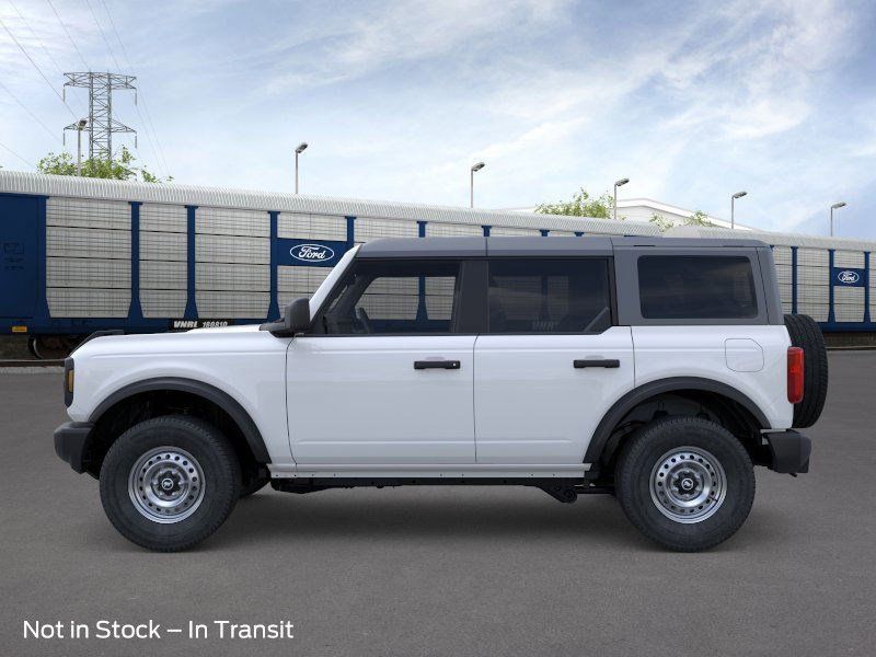 2025 Ford Bronco Base photo 3