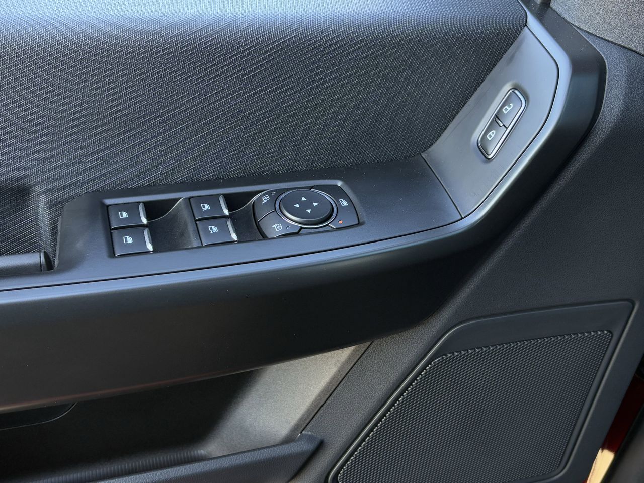 2025 Ford F-150 STX - Photo 23