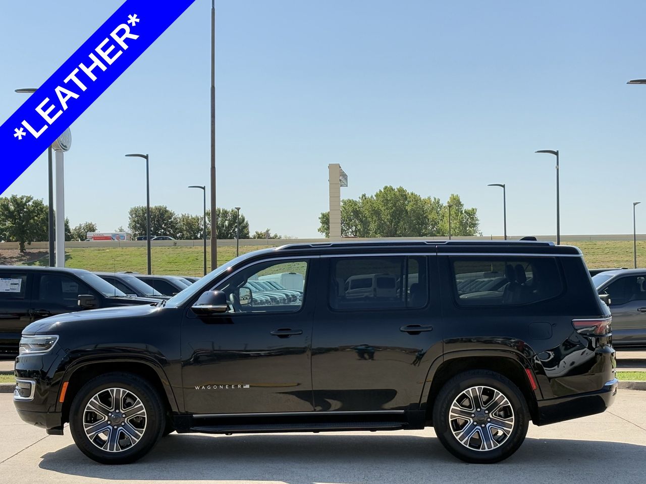 2024 Jeep Wagoneer Series II photo 2