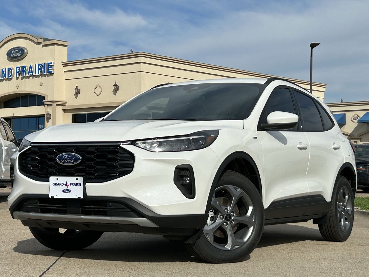 2025 Ford Escape ST-Line Select photo 2