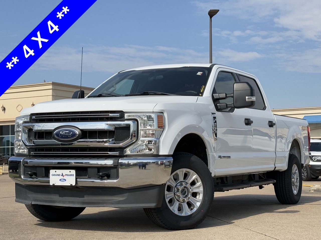 2022 Ford F-250 XLT photo 2