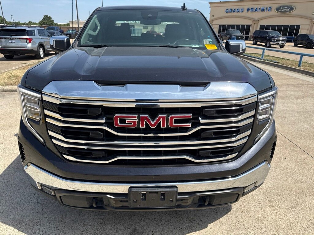 Used 2025 GMC