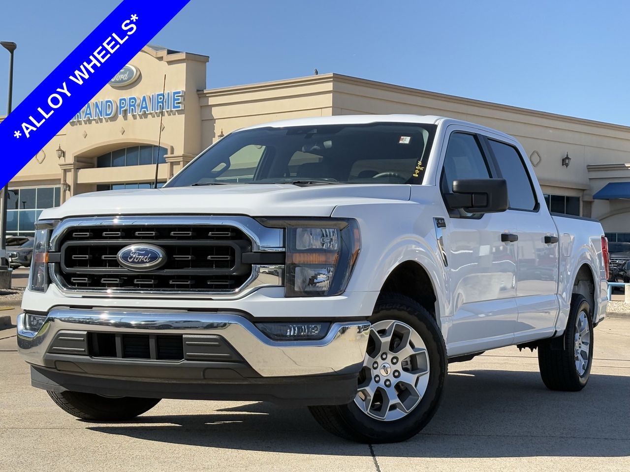 2023 Ford F-150 XLT photo 2