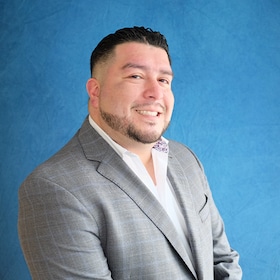 Staff member Jason Menodza from ID_24d087