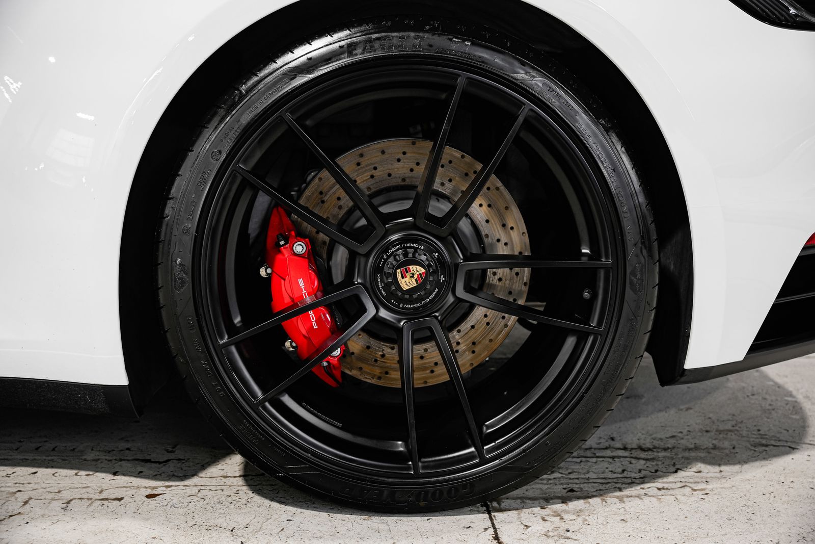 2022 Porsche 911 GTS - Photo 48