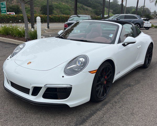 2018 Porsche 911 GTS