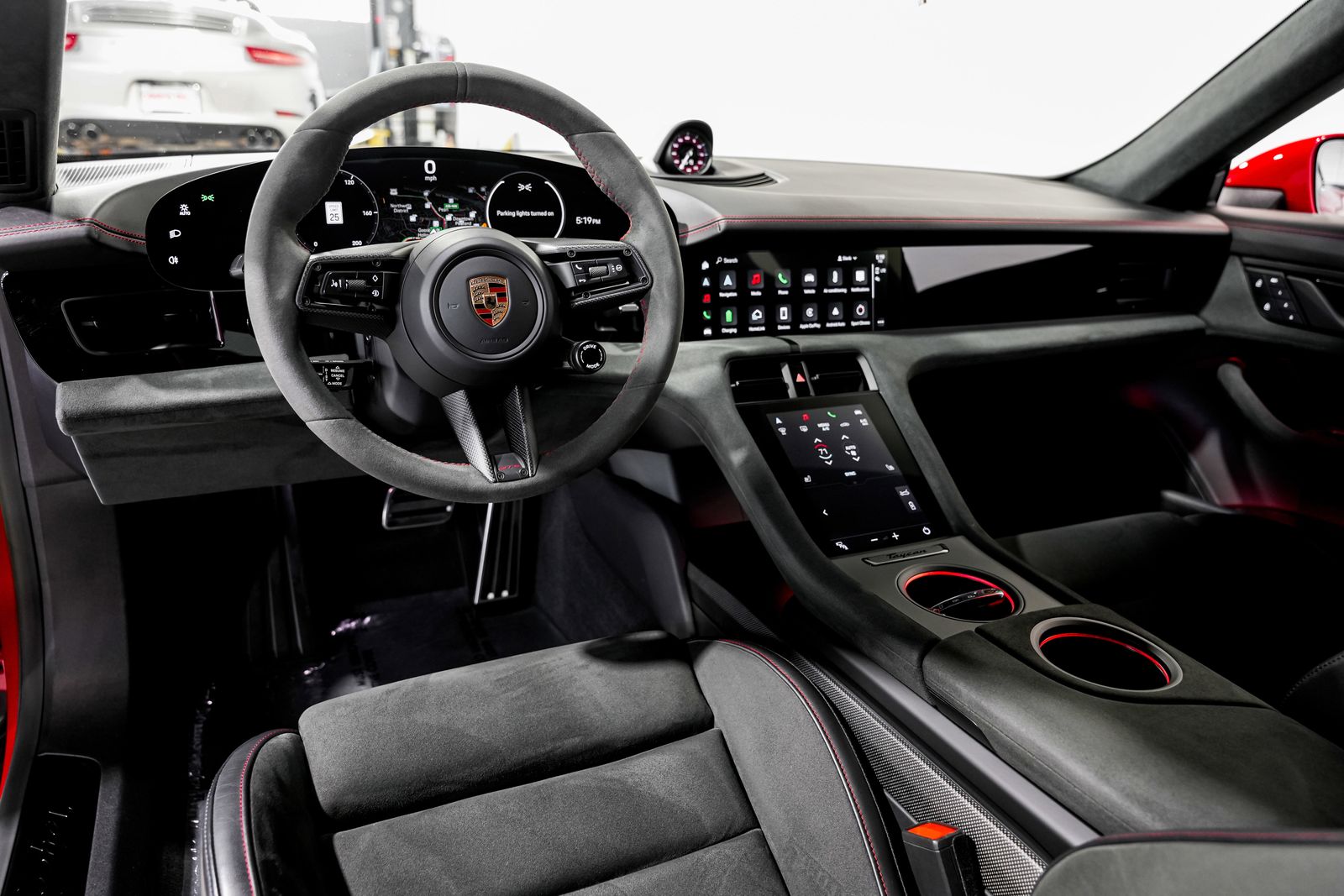2023 Porsche Taycan GTS - Photo 9