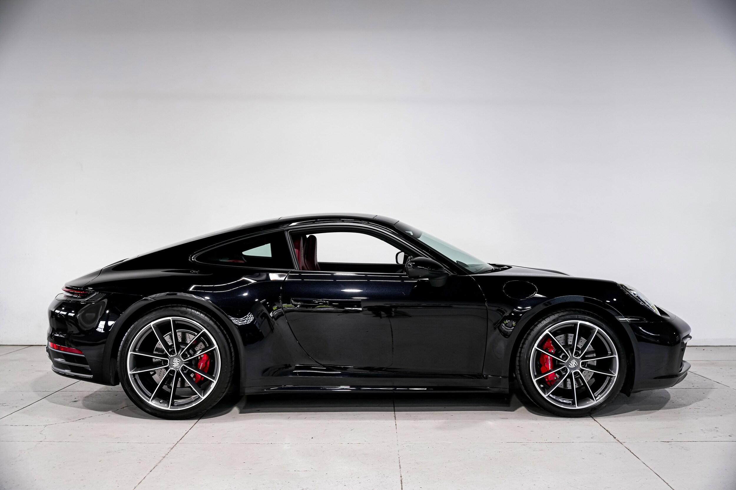 2022 Porsche 911 S photo 2