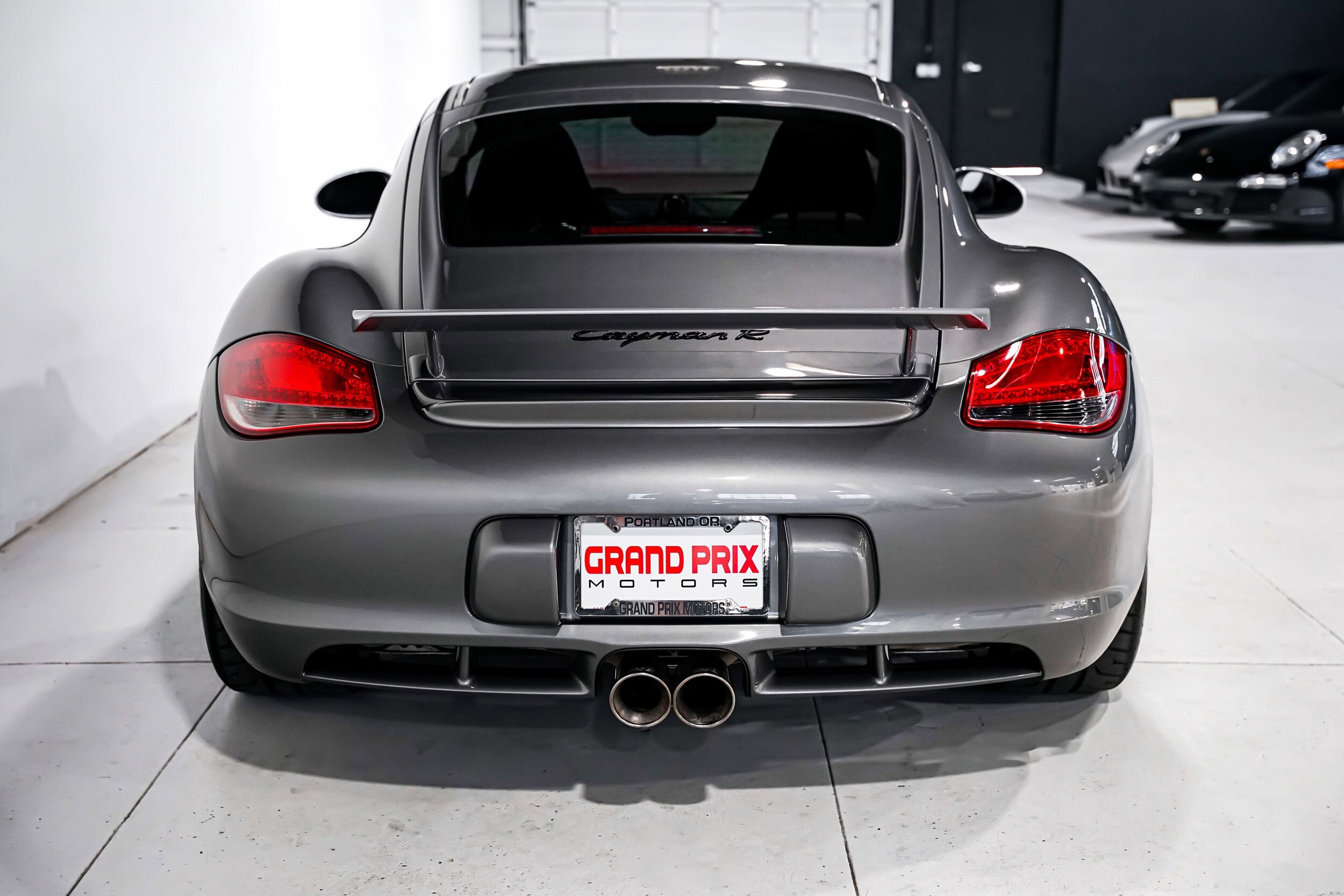 2012 Porsche Cayman R photo 4