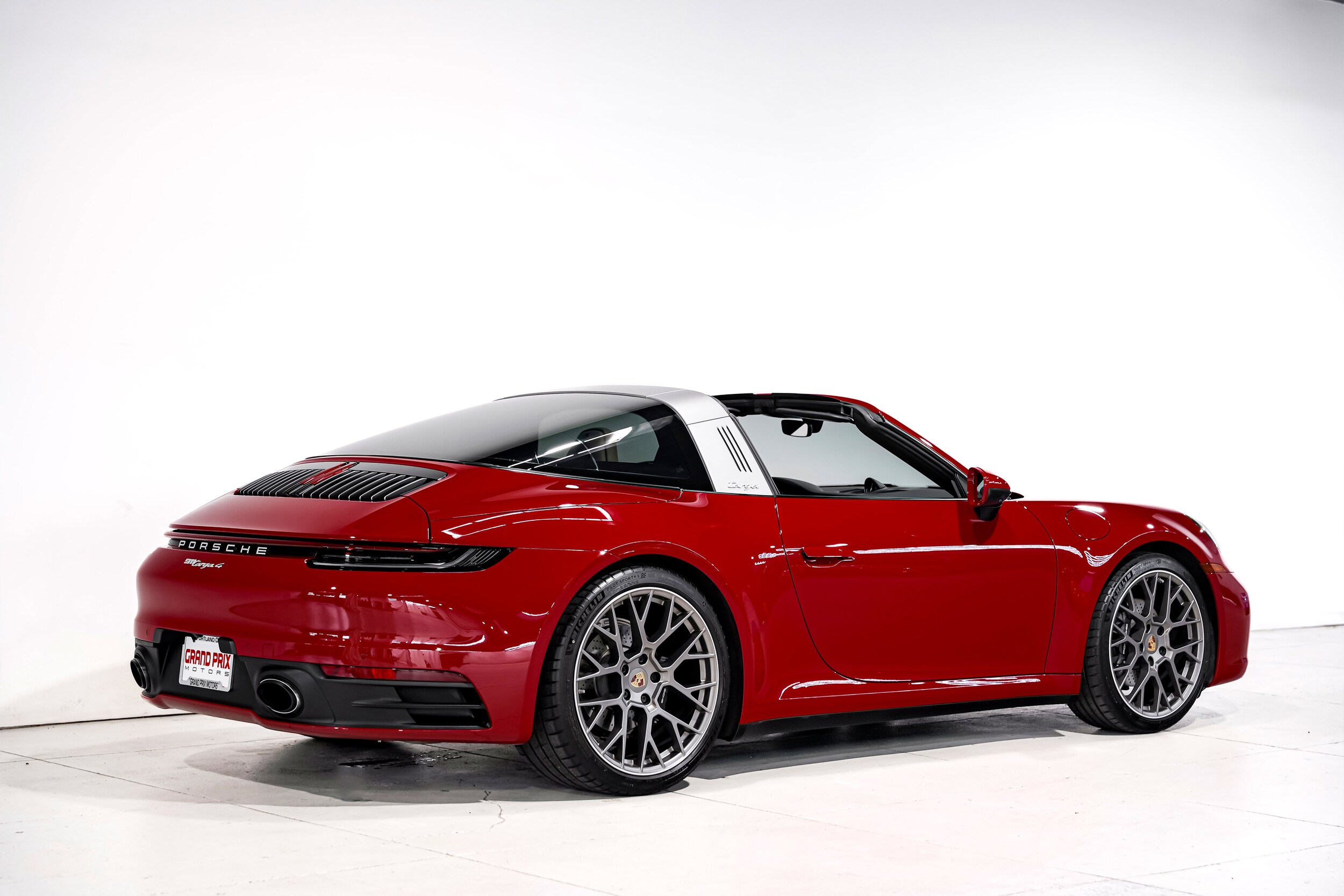 2022 Porsche 911 Targa 4 photo 3