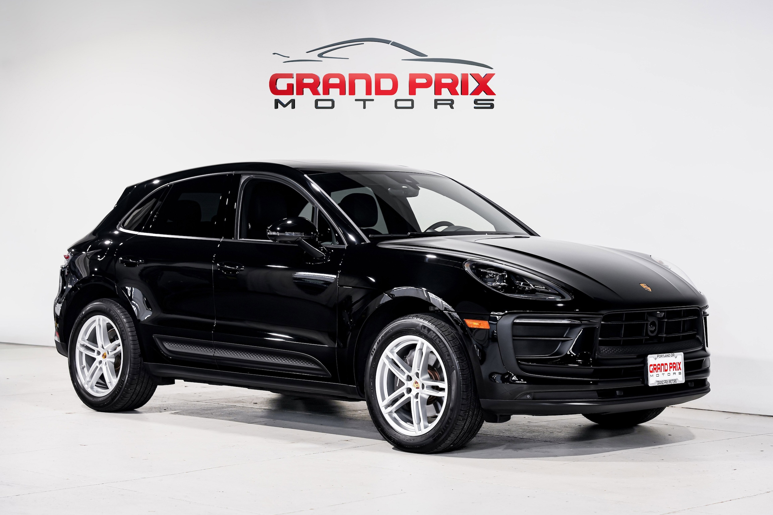2024 Porsche Macan T