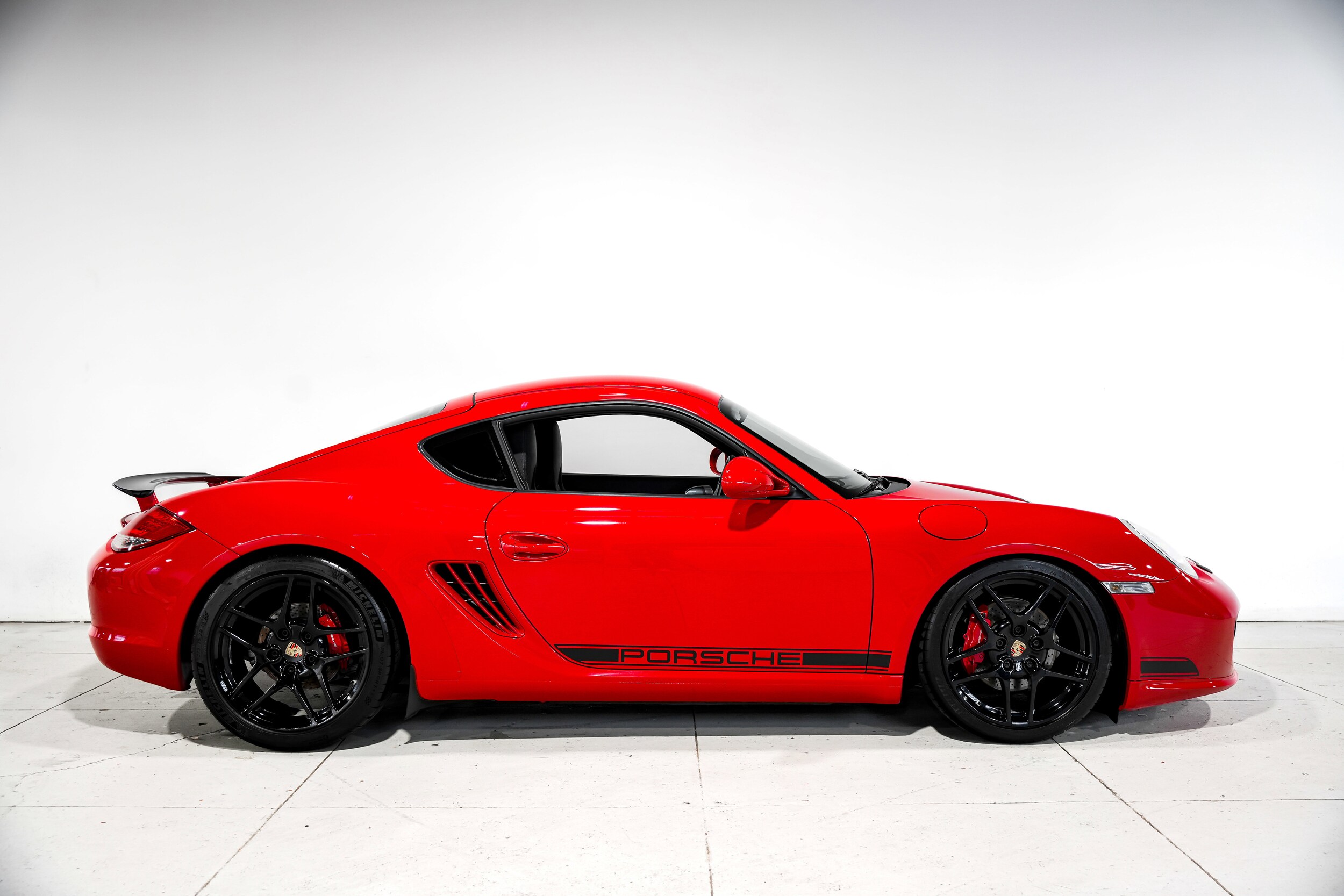 2012 Porsche Cayman S photo 2