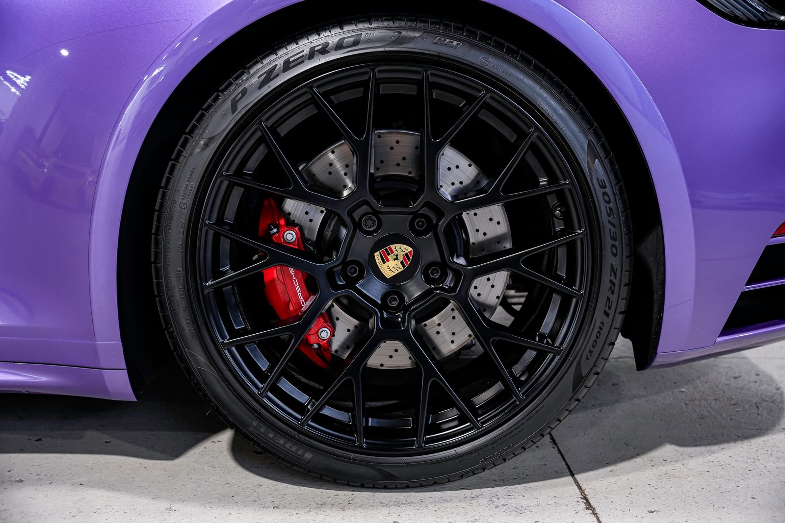 2024 Porsche 911 GTS - Photo 47