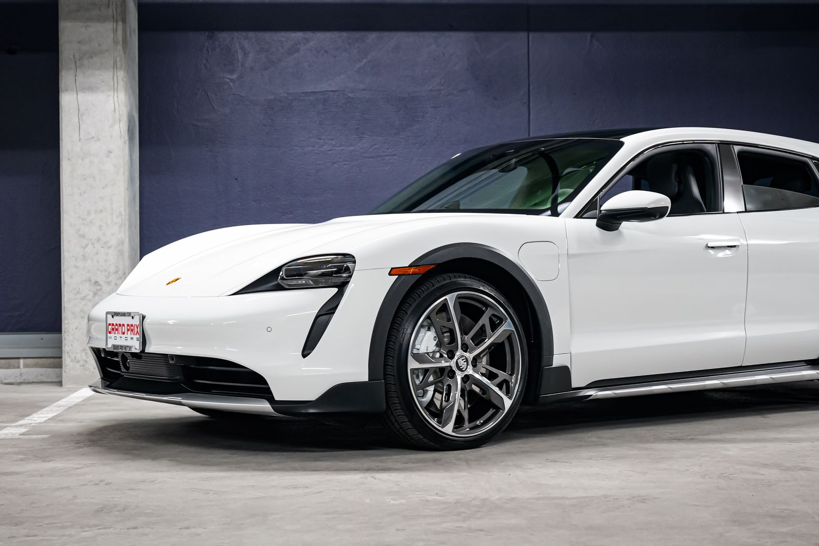 2023 Porsche Taycan 34