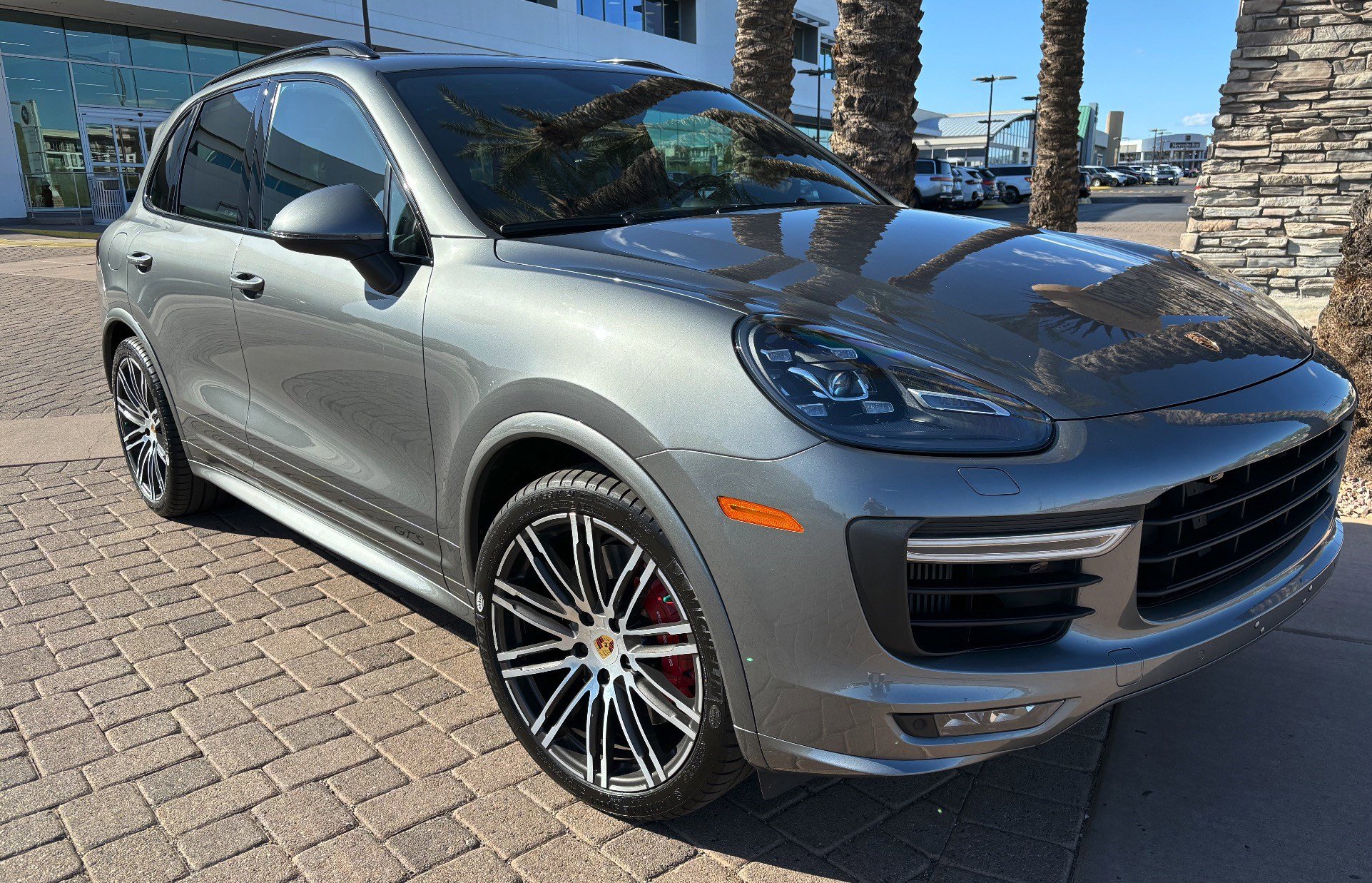 2016 Porsche Cayenne GTS