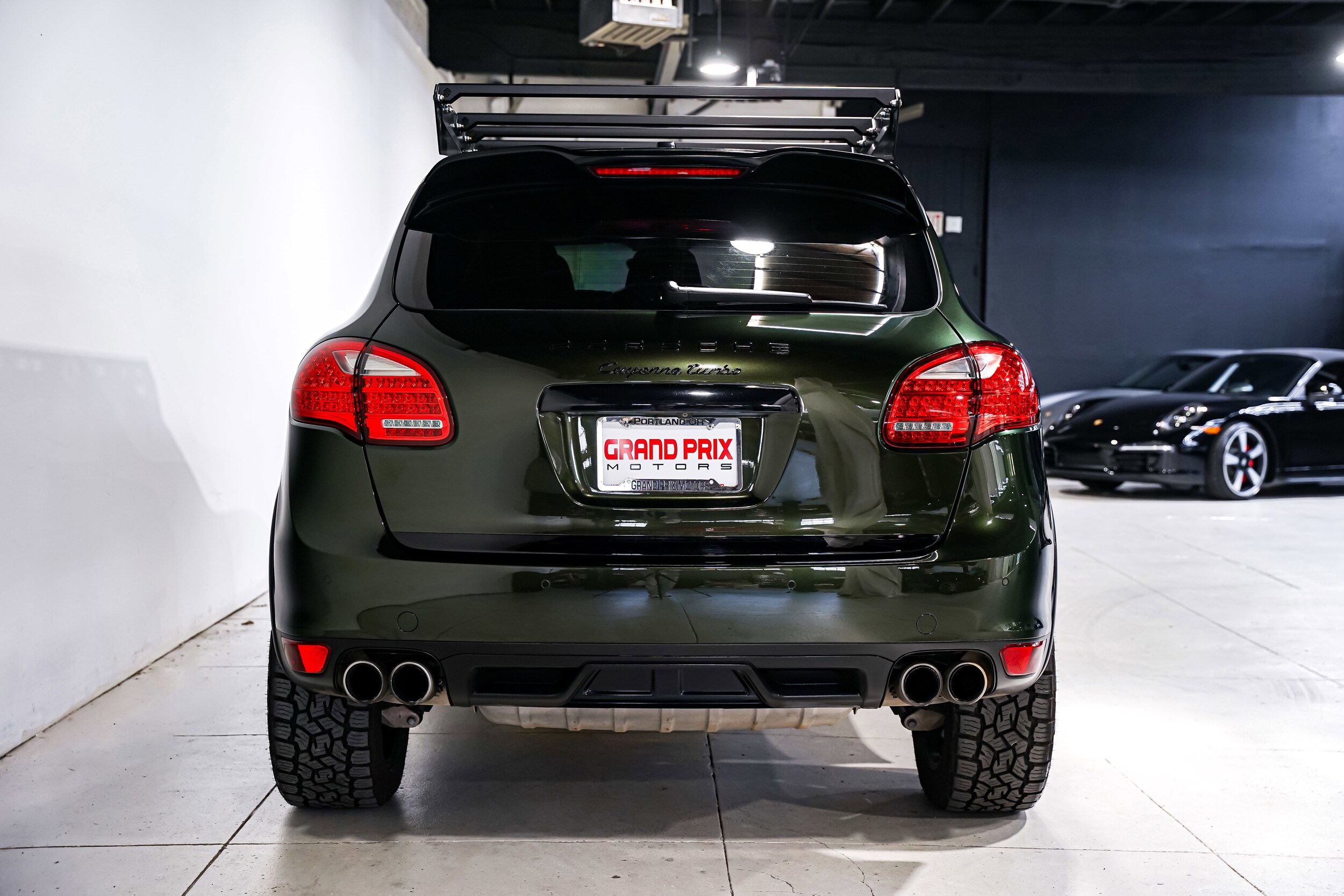2012 Porsche Cayenne Turbo photo 4