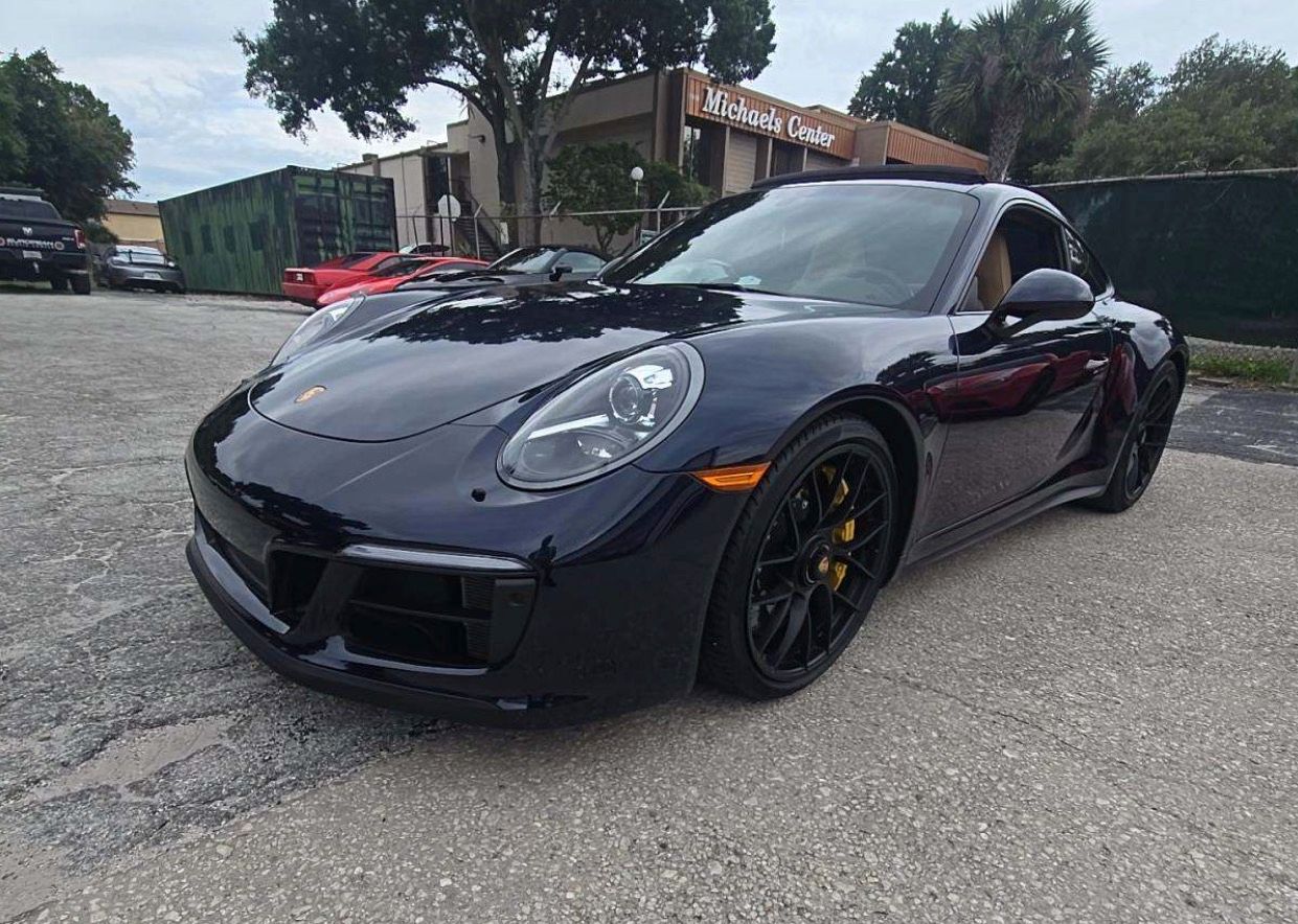 2018 Porsche 911 Carrera 4 GTS Coupe's photo