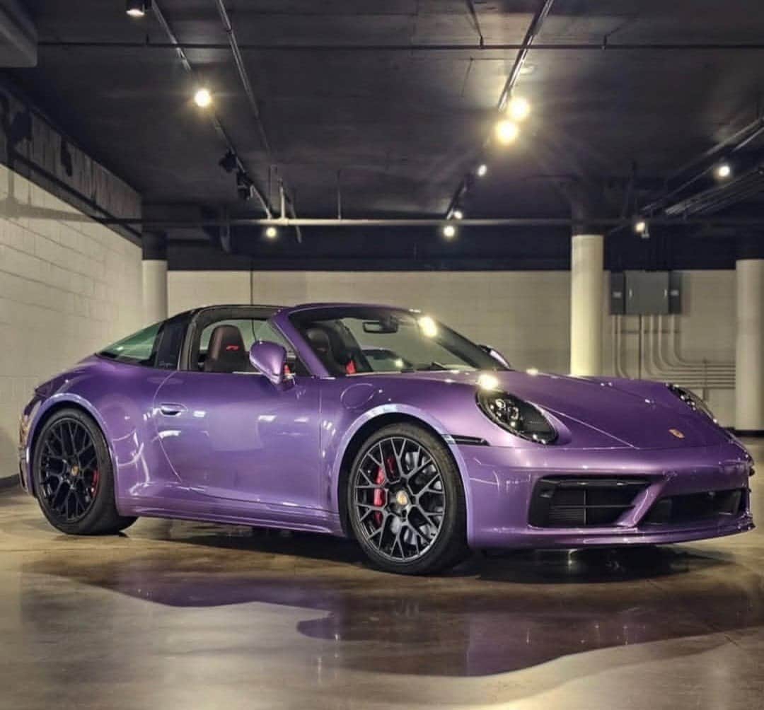 2024 Porsche 911 GTS's photo