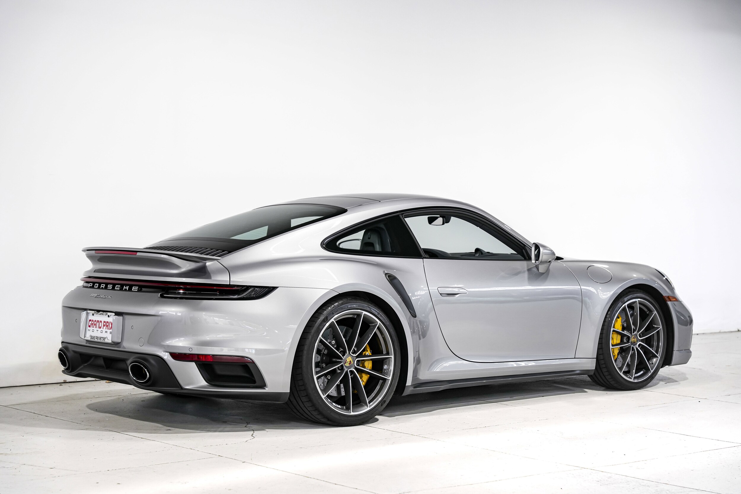 2022 Porsche 911 Turbo S photo 3