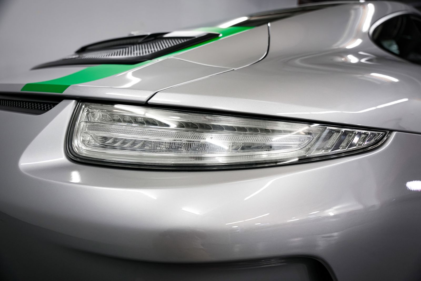 2016 Porsche 911 R - Photo 41
