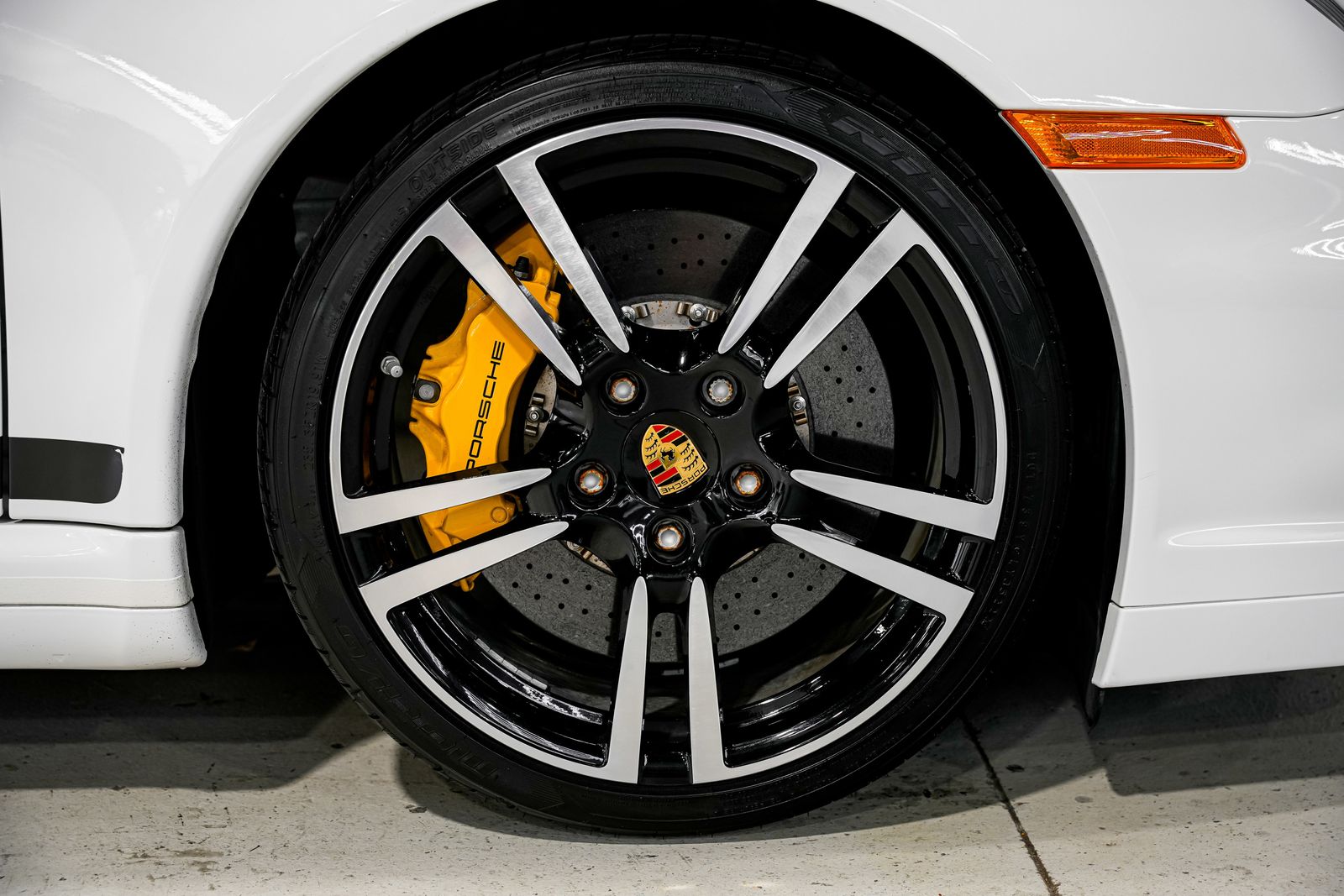 2011 Porsche 911 Turbo S - Photo 56