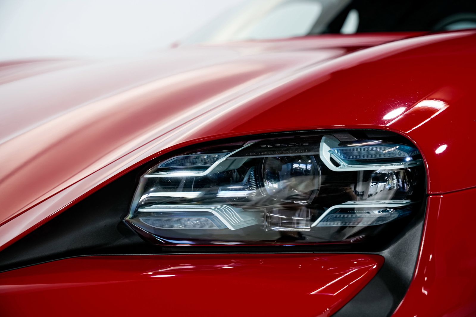 2023 Porsche Taycan GTS - Photo 38