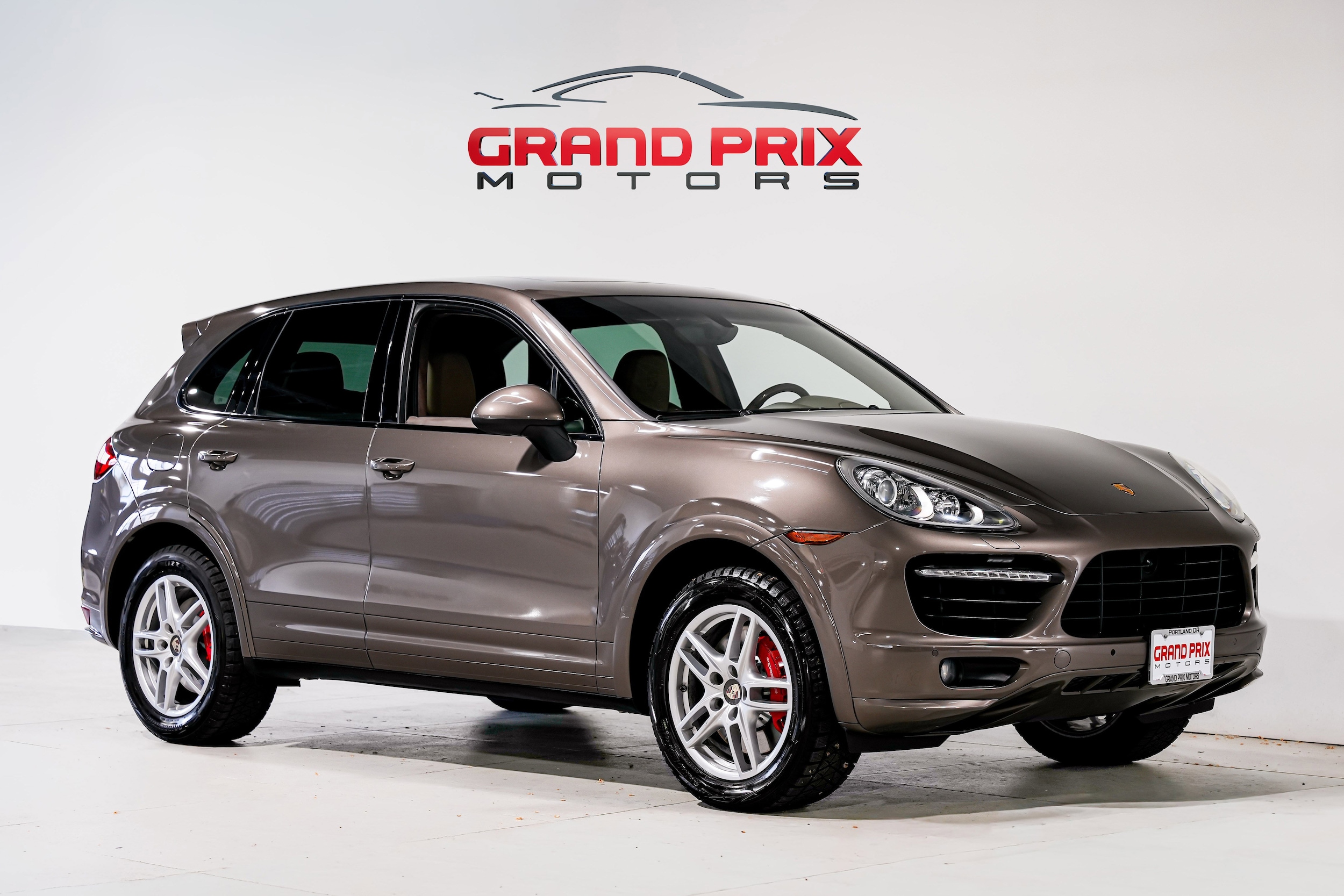 2013 Porsche Cayenne Turbo's photo