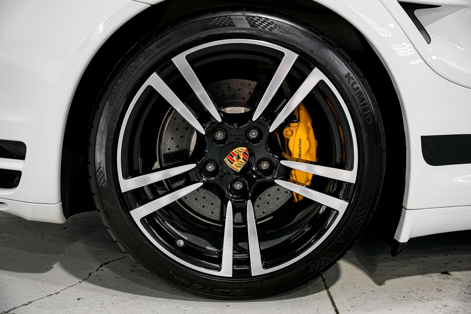 2011 Porsche 911 Turbo S - Photo 55