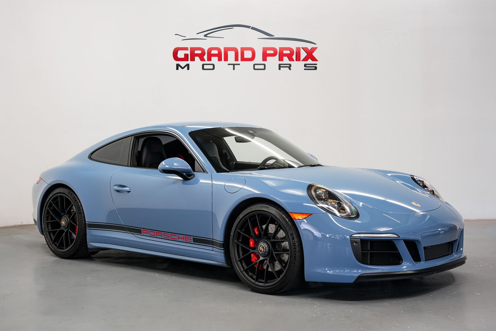 2019 Porsche 911 Carrera 4 GTS Coupe's photo