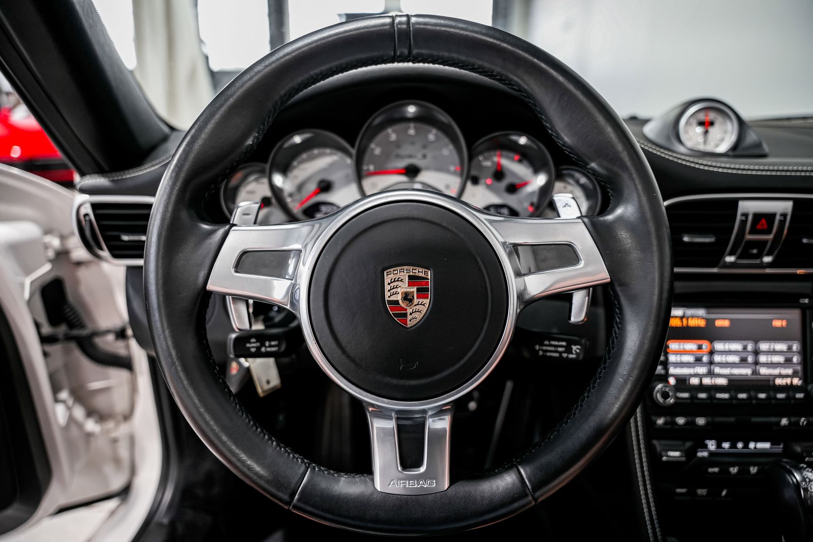2011 Porsche 911 Turbo S - Photo 10