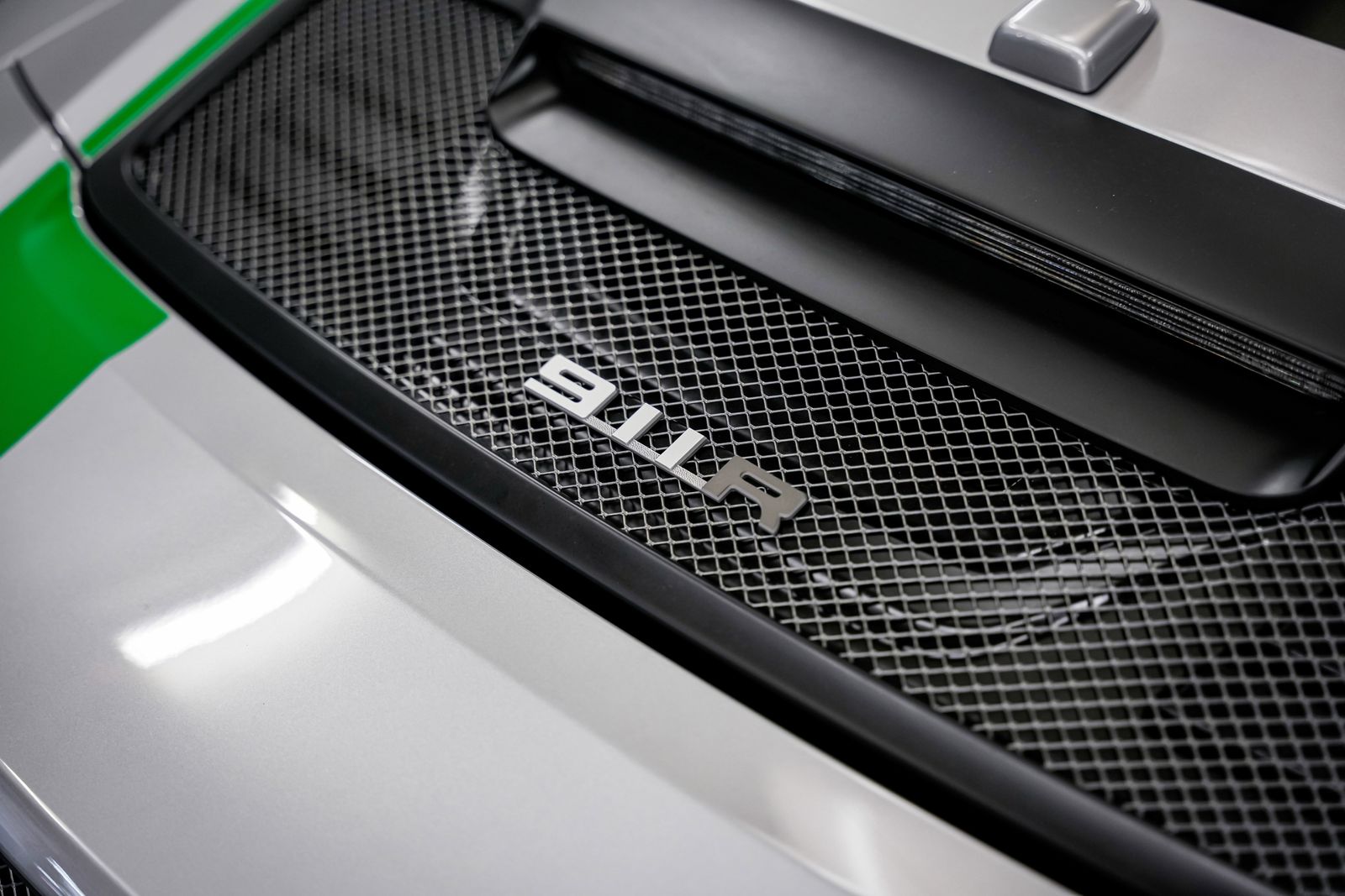 2016 Porsche 911 R - Photo 40