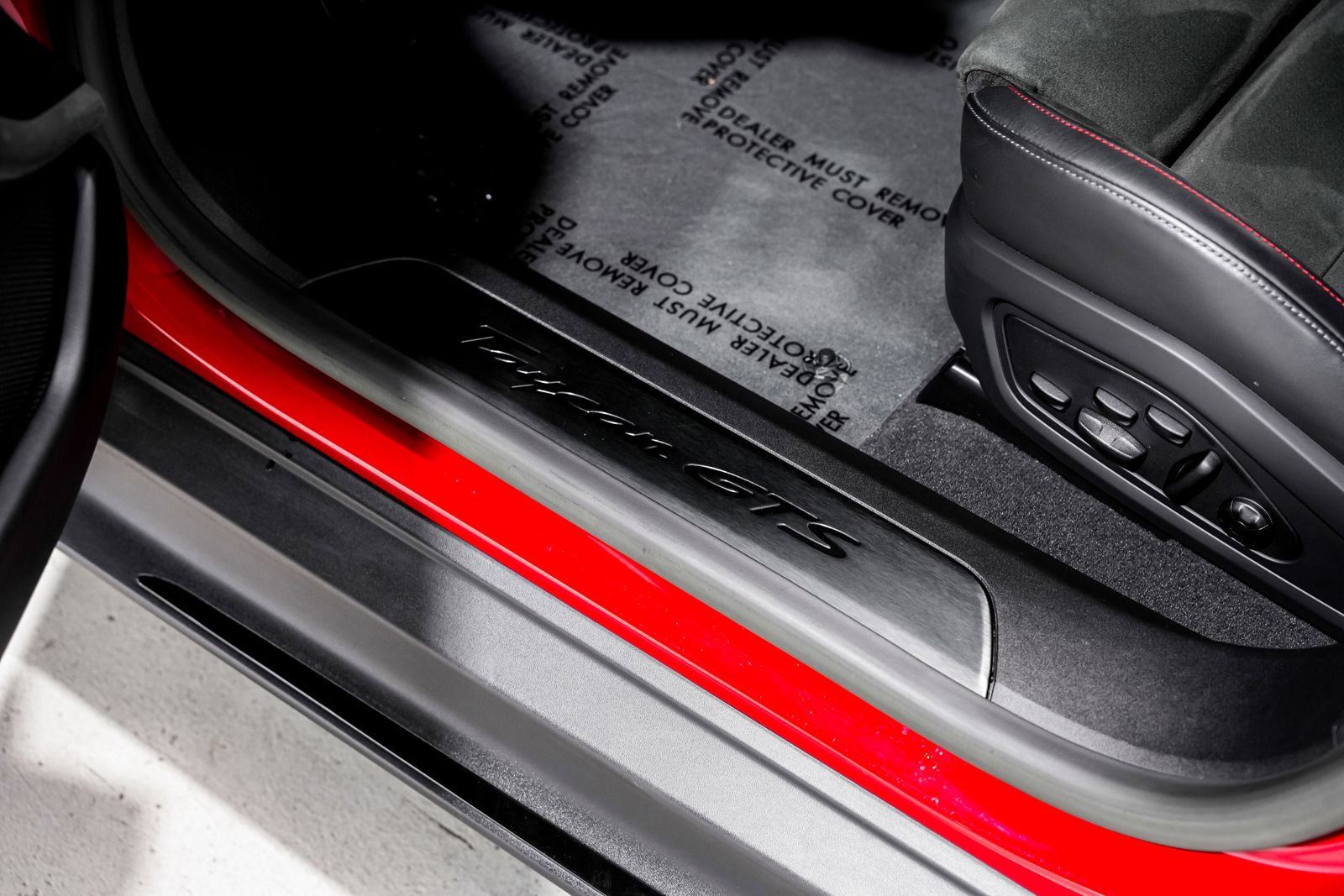 2023 Porsche Taycan GTS - Photo 22