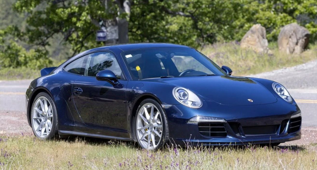 2014 Porsche 911 Carrera 4 Coupe's photo