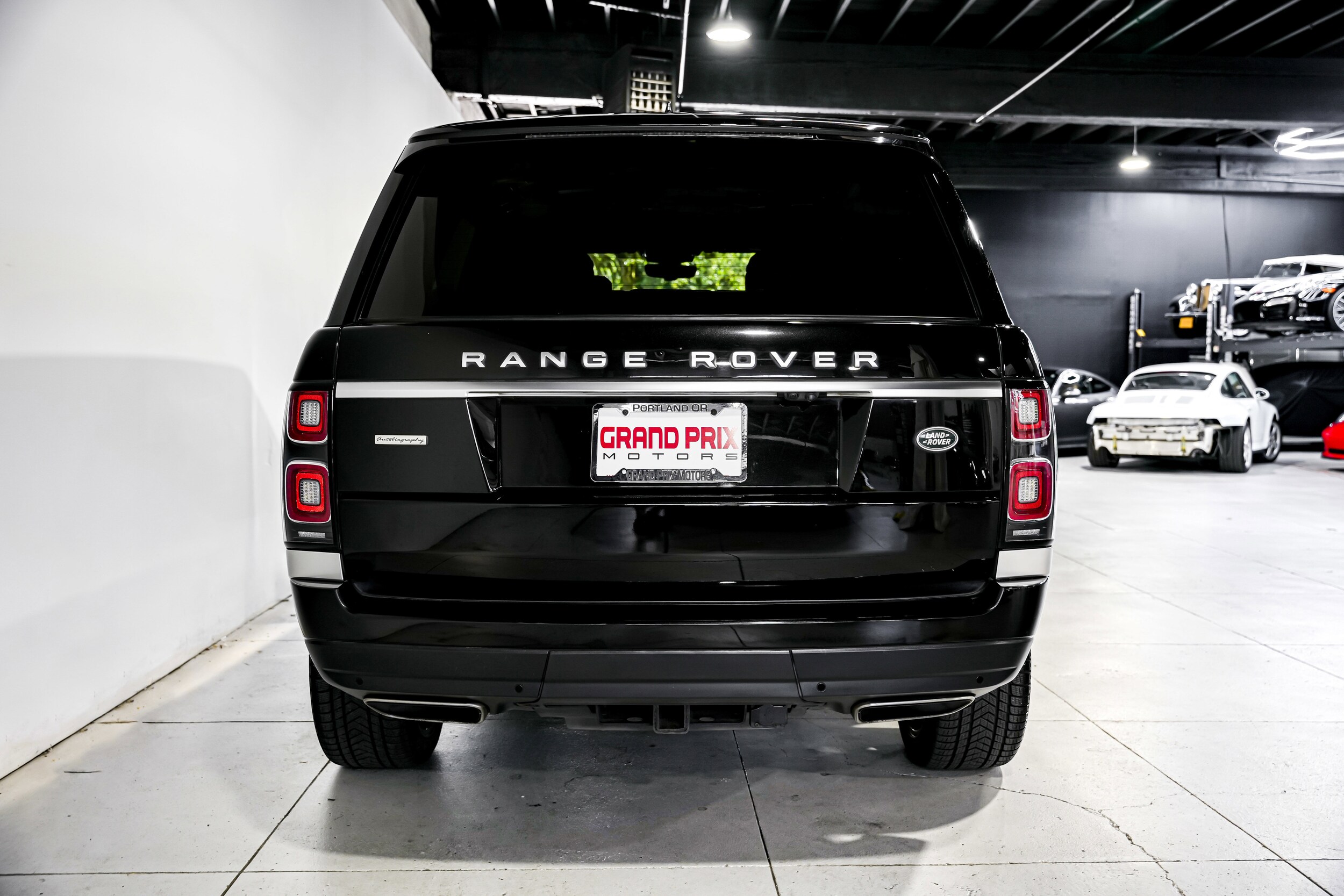 2019 Land Rover Range Rover SuperCharged Autobiography LWB photo 4