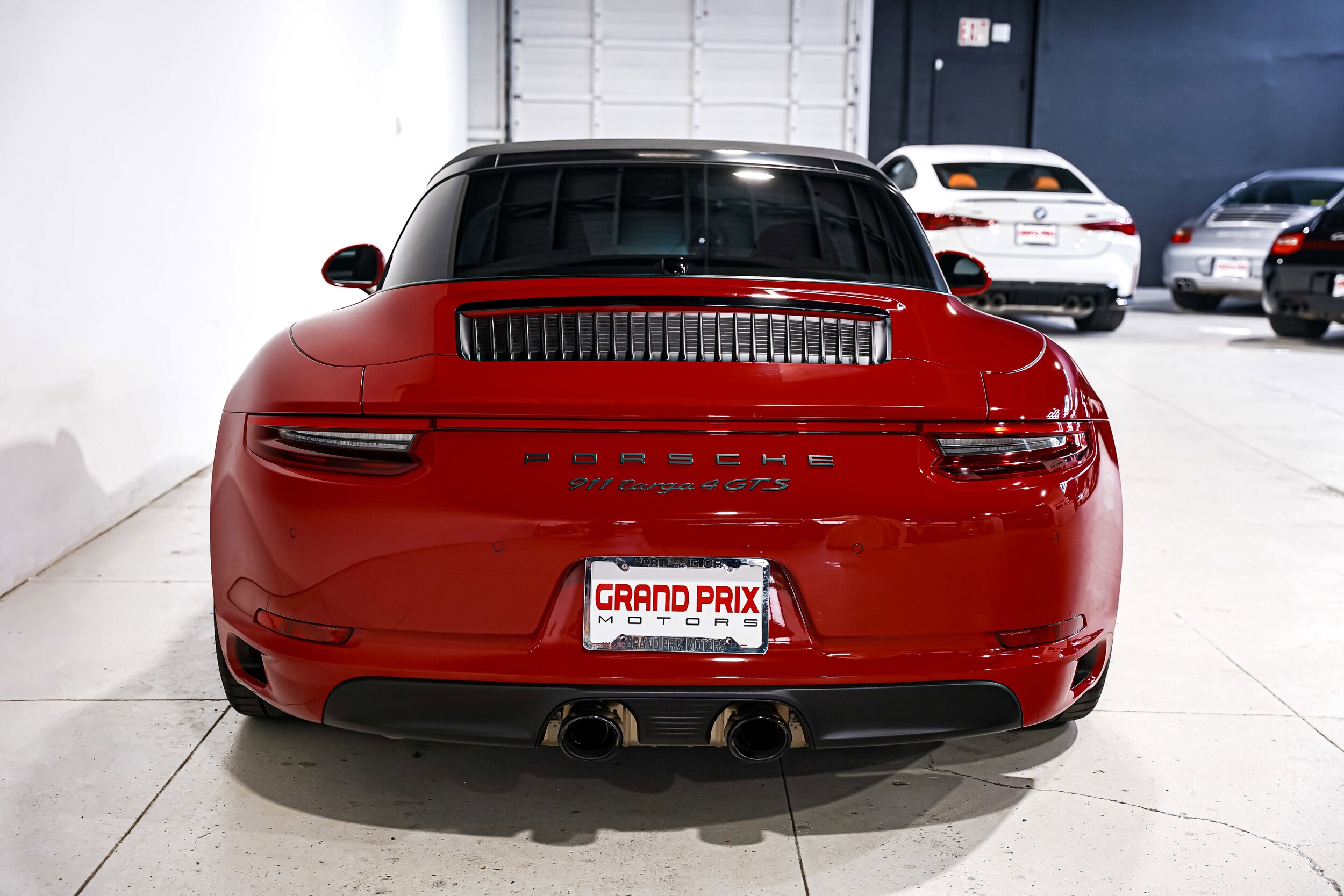 2019 Porsche 911 Targa 4 GTS photo 4