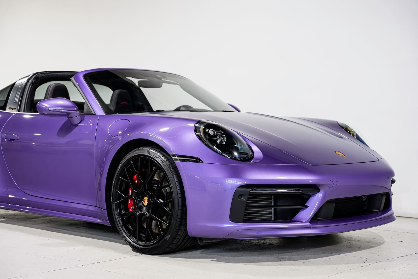 2024 Porsche 911 GTS - Photo 43