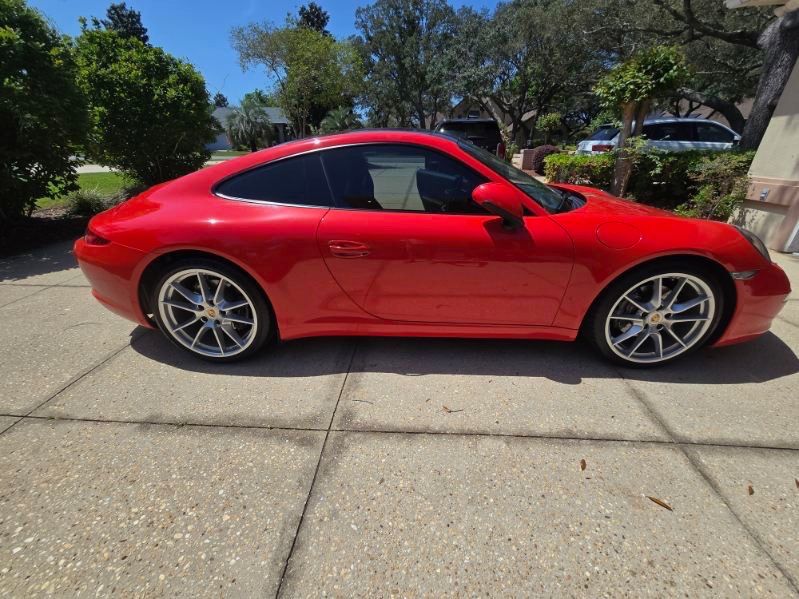 2014 Porsche 911 Carrera 4 Coupe's photo